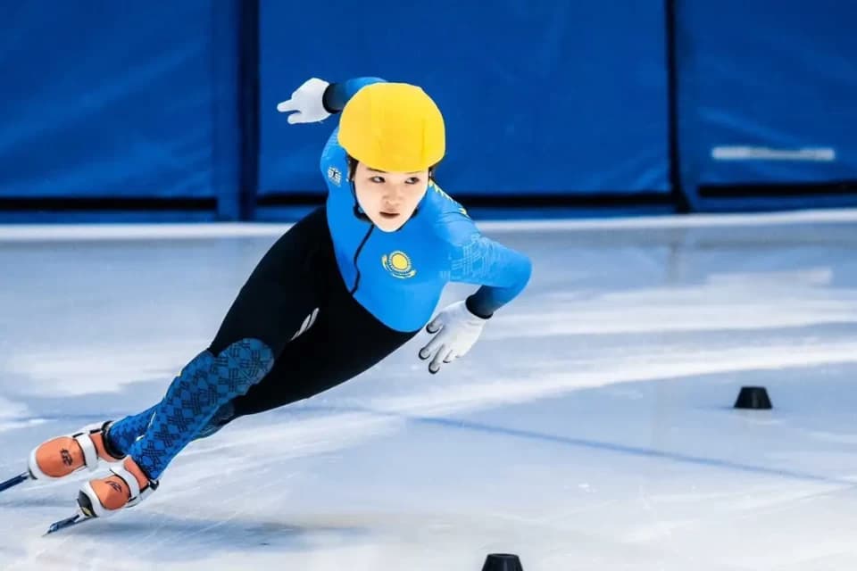 Қазақстандық шорттрекші қыздар әлем кубогі кезеңінде күміс алды