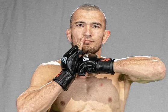 Көшен Ақанов денсаулығына байланысты Road FC жартылай финалында төбелеспейді