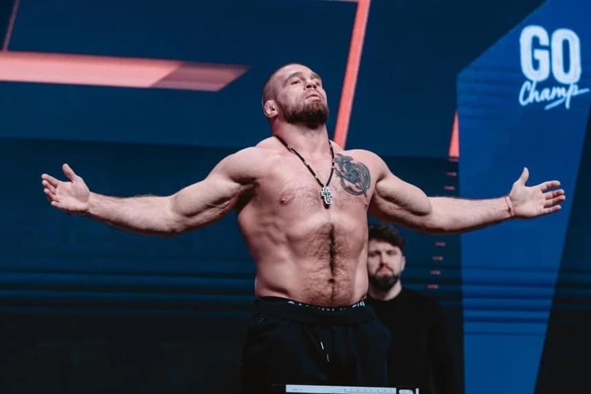 Артем Резников салмақ межесіне сыймады, бірақ жекпе-жек өтеді