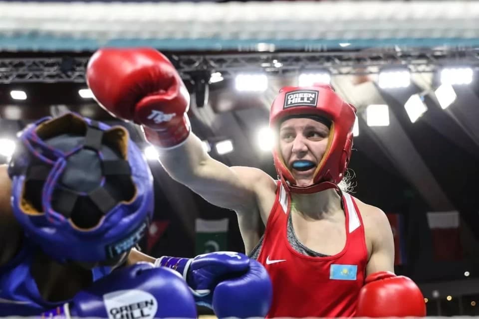 Казахстанская боксерша вышла в четвертьфинал турнира в Италии