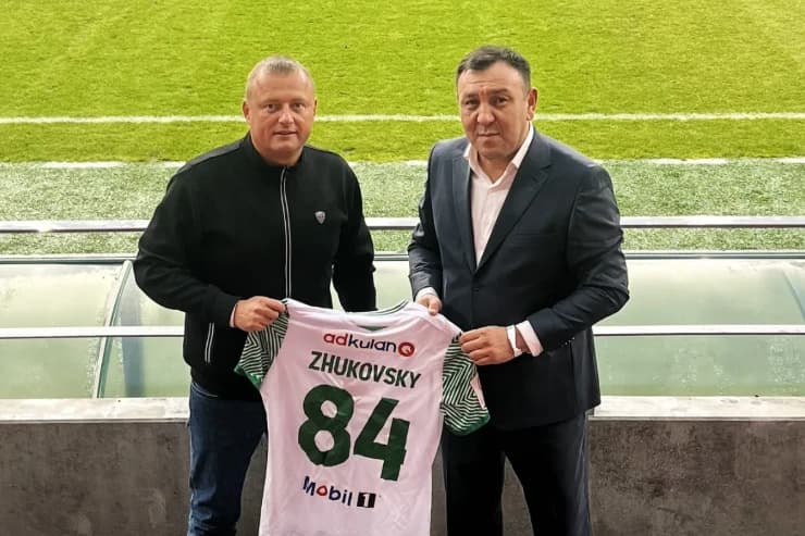 Жуковский продлил контракт с «Атырау»