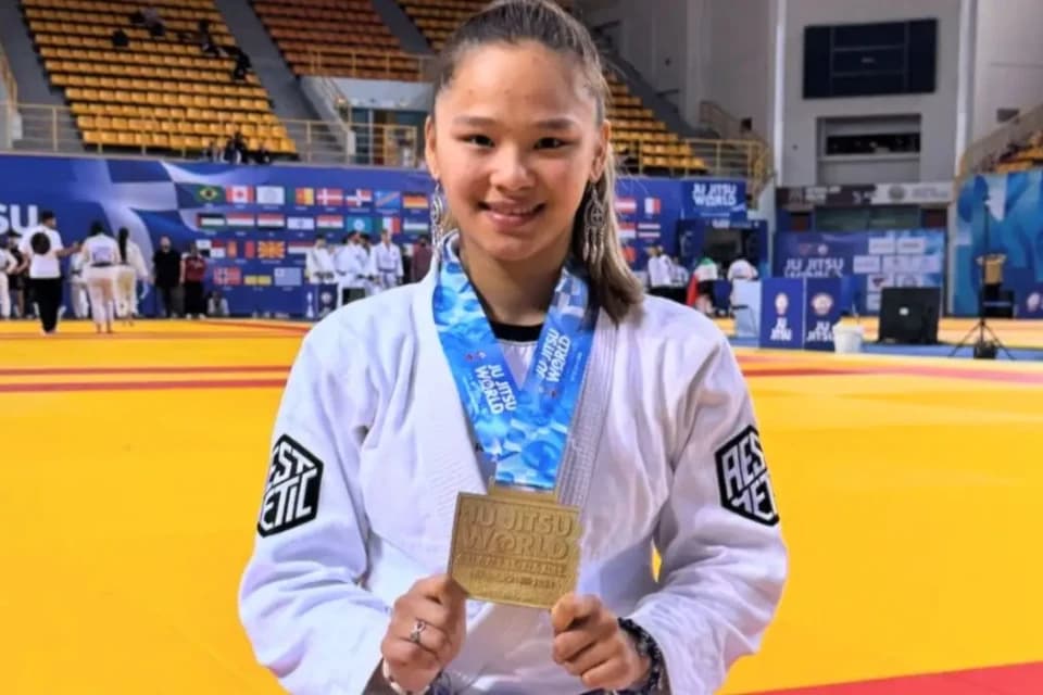 Жібек Құлымбетова - 11 дүркін әлем чемпионы