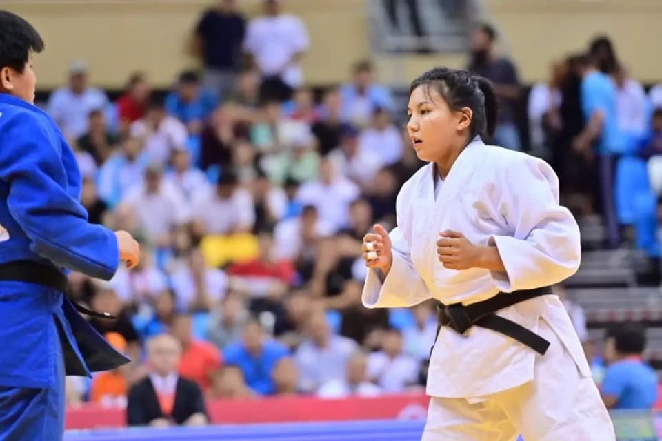 Дзюдо: Аруна Жангелдина Азия чемпионатының жартылай финалына шықты