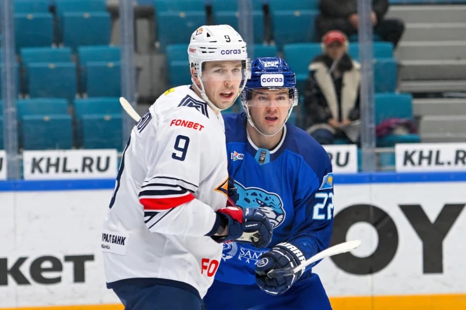 Барыс отыгрался с 0:2, но уступил в овертайме лидеру чемпионата