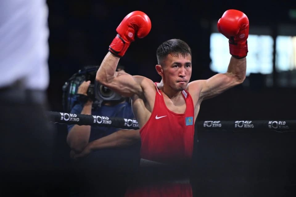 Махмуд Сабырхан гарантировал себе медаль чемпионата Азии по боксу