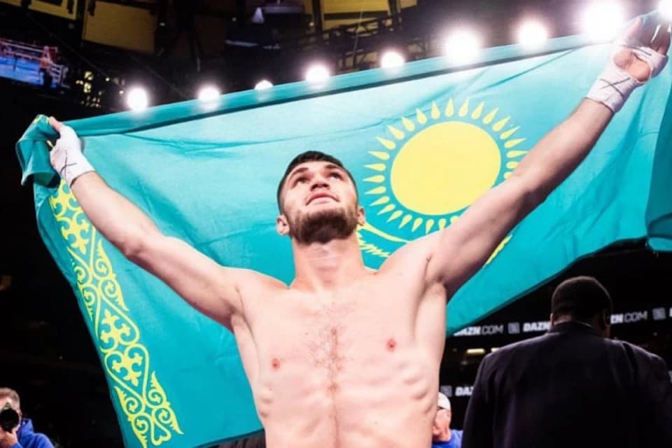 Тренер Головкина начал работу с Али Ахмедовым