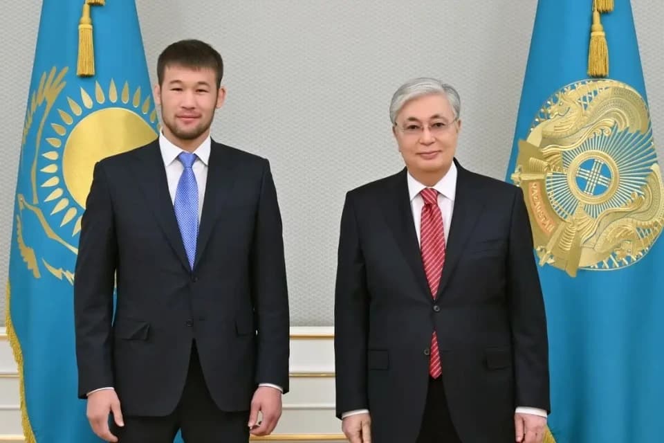Президент Рахмоновты құттықтады