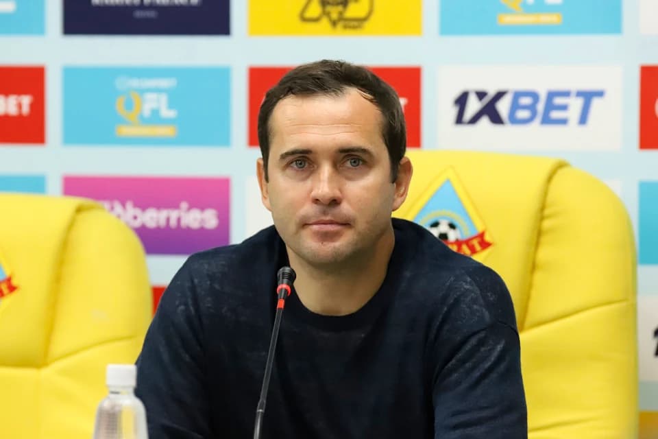 Александр Кержаков: Күн сайын футболшыларымның деңгейінен таң қаламын