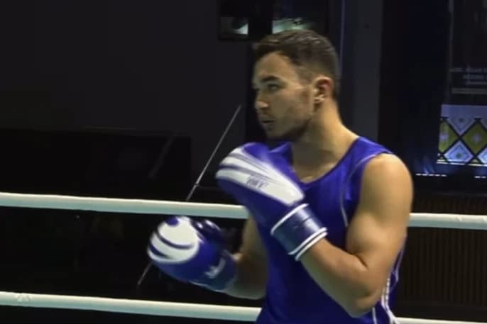 Қазақстандық боксшы Азия чемпионатының ширек финалына өтті