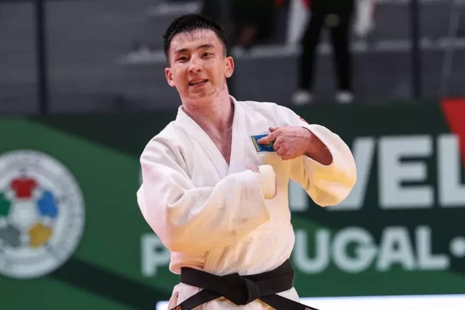 Два казахстанца в очной схватке оспорили медаль чемпионата Азии по дзюдо