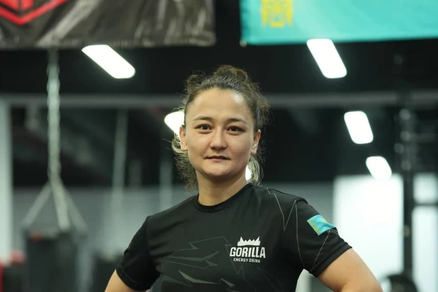 Аян Тұрсын OCTAGON чемпиондық белбеуін қорғау туралы: Қарсыласым аяқта тұрып ұрыс жүргізуді ұнатады, жақсы жекпе-жек көрсетеміз