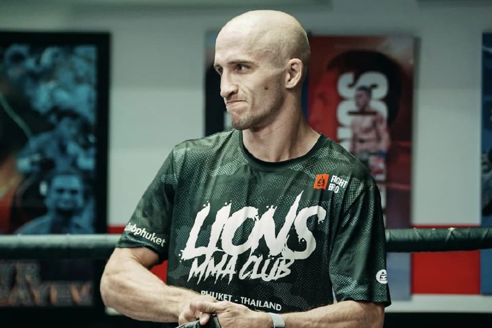 Валерий Гусаров слетел с чемпионского боя