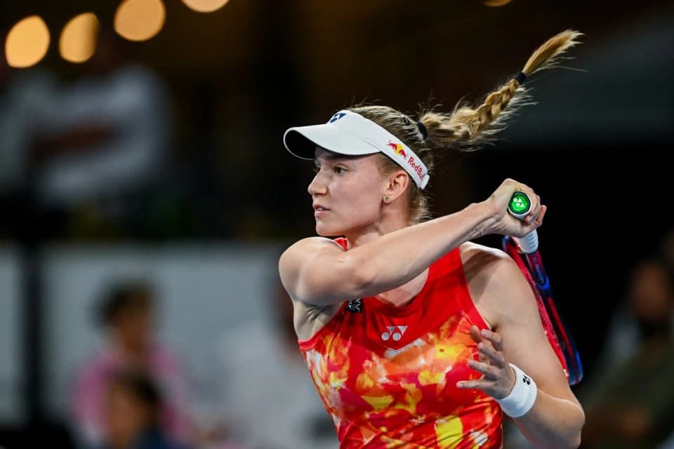 Елена Рыбакина стала чемпионкой турнира WTA-500 в Штутгарте