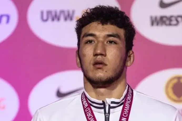 Еркін күрестен әлем чемпионатында жеребе тартылды