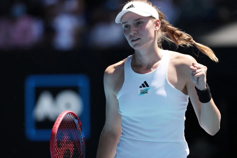 Рыбакина вышла в следующий круг турнира WTA в  ОАЭ на отказе экс-первой ракетки мира