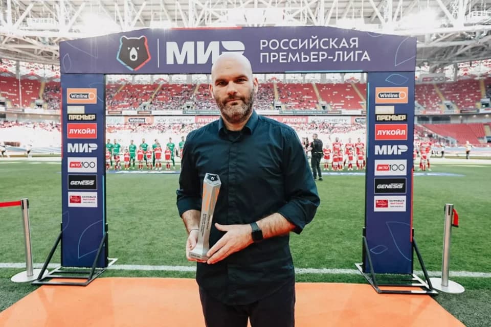 «Жеңіс» жаңа бас бапкерін ресми түрде таныстырды