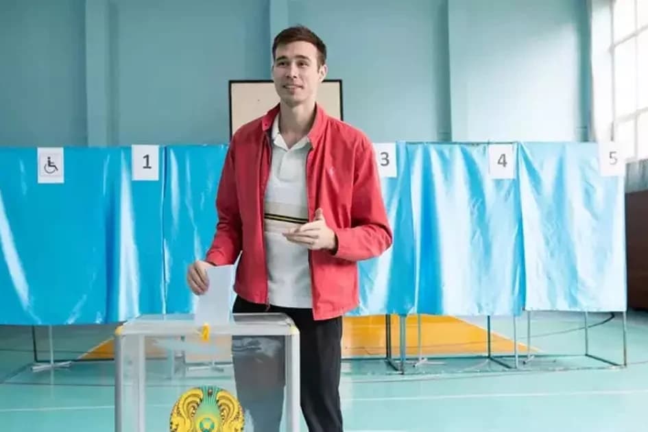 Олимпиаданың күміс жүлдегері Нариман Құрбанов референдумда өз дауысын берді