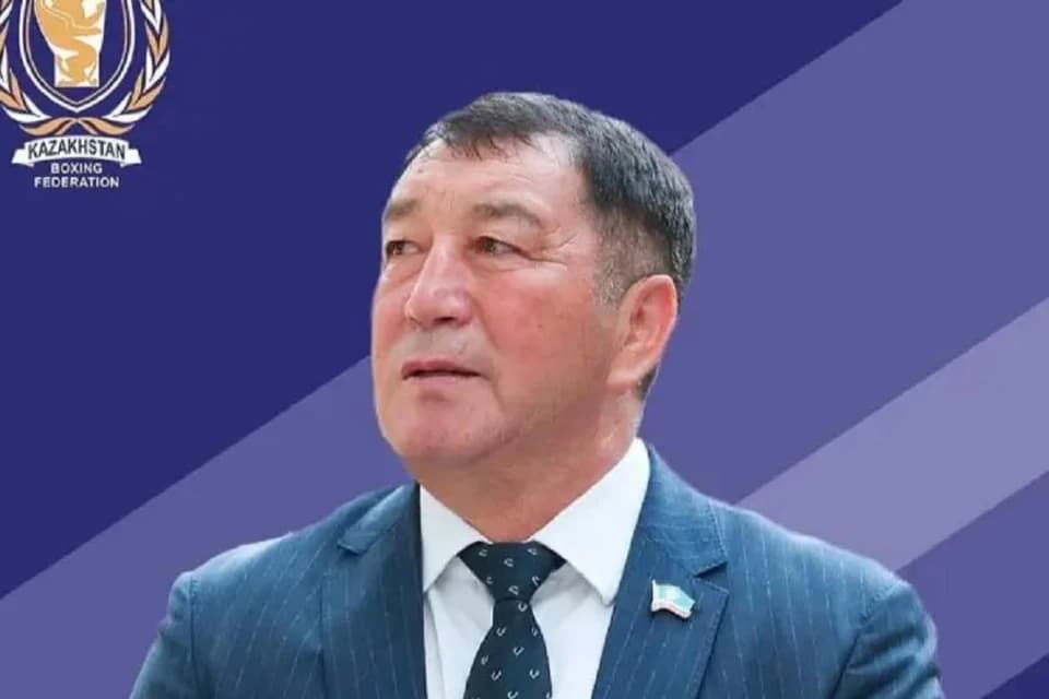 Қайрат Сәтжанов Бибосыновтың Азия чемпионатында өзбек боксшысынан жеңілу себептері туралы айтты