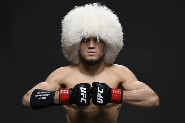 Мераб Двалишвили выиграл Умара Нурмагомедова и защитил чемпионский пояс UFC