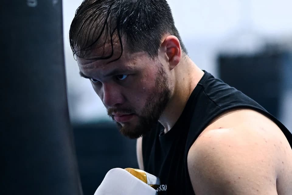 Победивший Алимханулы Коханчик стартовал на Чемпионате Казахстана в Караганде (видео)