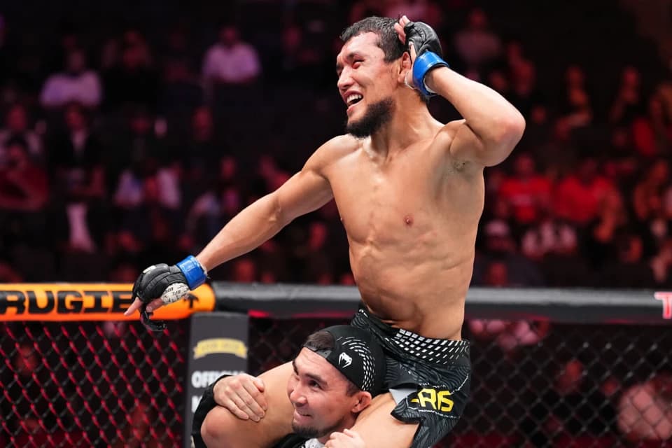 Әліби Ідіріс UFC-дегі алғашқы жеңісіне қол жеткізді