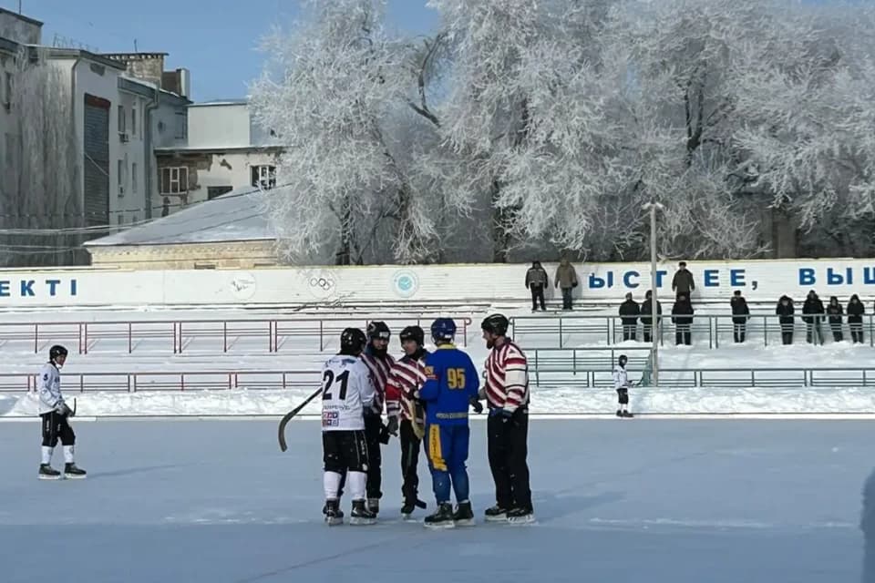 Допты хоккей: «Ақжайық» қатарынан бесінші жеңісіне қол жеткізді