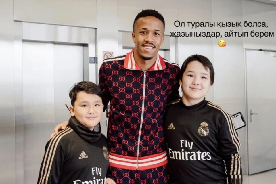 Ләйлә Сұлтанқызының ұлдары «Реал» ойыншыларымен кездесіп, фотосессия жасаған