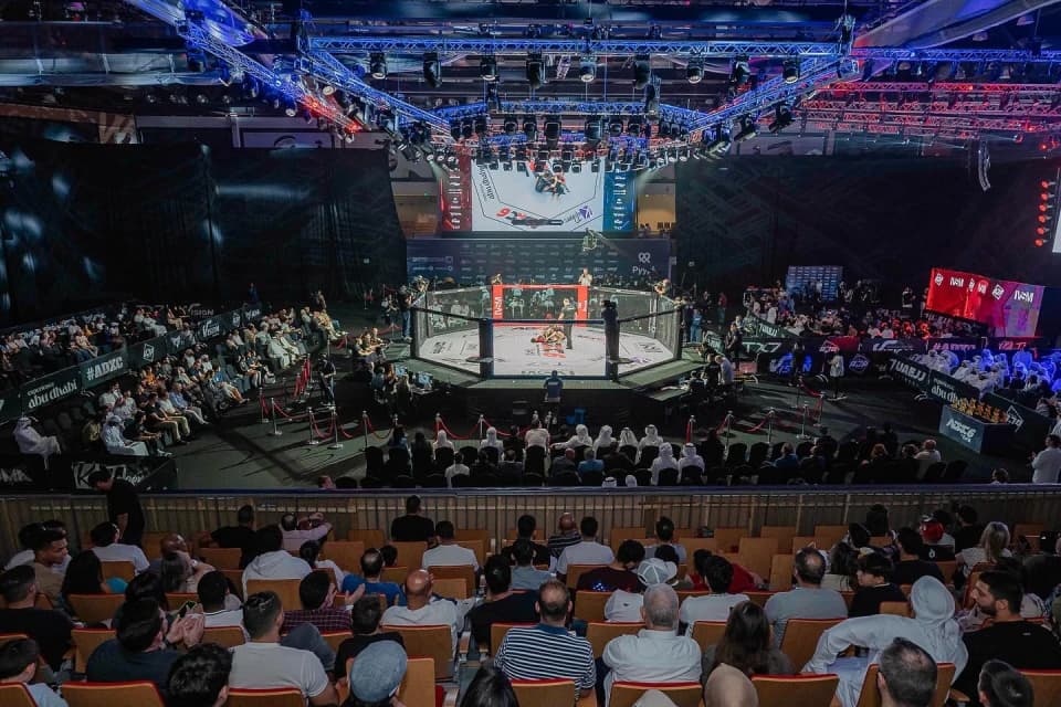 Кайрат Ахметов уступил чемпиону Bellator