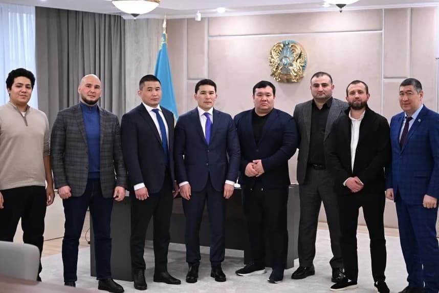 Спорт министрі Қазақстандағы ең ірі ММА промоушендерінің басшыларын қабылдады
