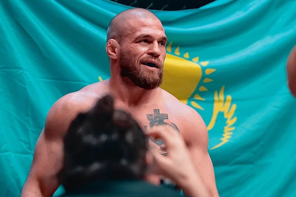 Бой Артема Резникова в эфире телеканала Sport Plus Qazaqstan