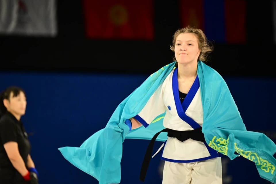 Казахстан выиграл первое золото по ММА