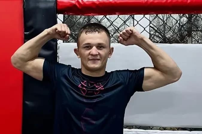 Менеджер Алмахана опроверг информацию о гонораре казахстанца в UFC