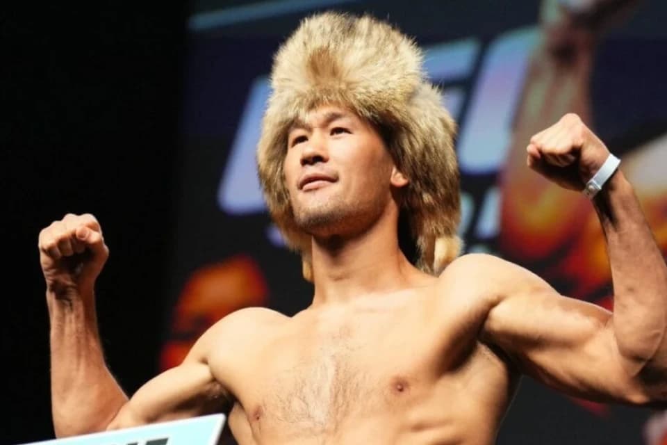 Шавкат Рахмонов UFC алаңына қашан оралатынын айтты