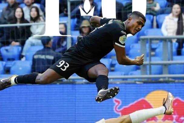 «Женис» одержал первую победу в чемпионате (видео)
