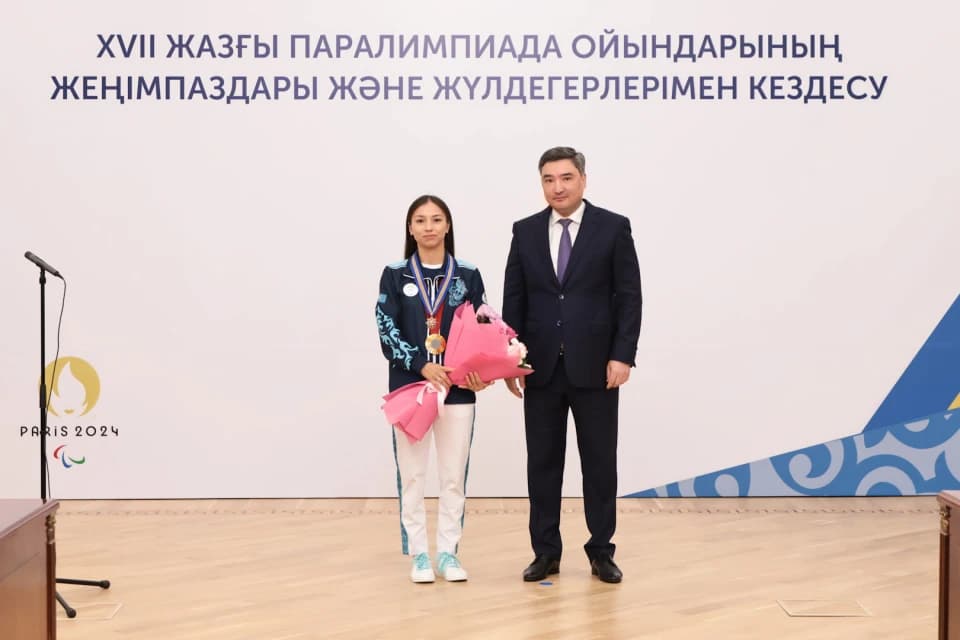 Премьер-министр Казахстана от имени Касым-Жомарта Токаева провел встречу с паралимпийцами