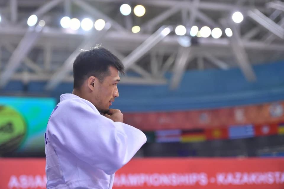 Гусман Кыргызбаев проиграл стартовую схватку на чемпионате мира в Абу-Даби