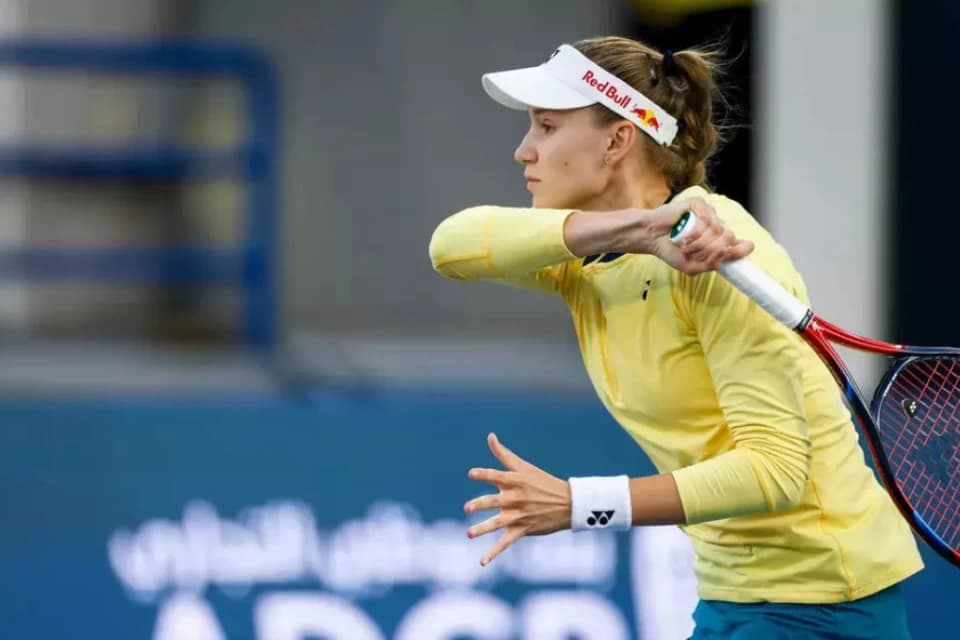 Елена Рыбакина снялась с турнира в Дубае