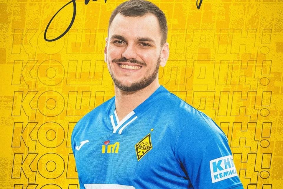 «Кайрат» подписал вратаря из «Астаны»