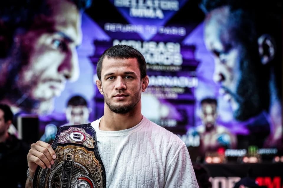 Усман Нурмагомедов защитил пояс чемпиона Bellator (видео)