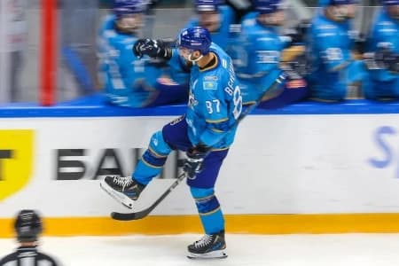 «Барыс» продлил контракт с лидером команды