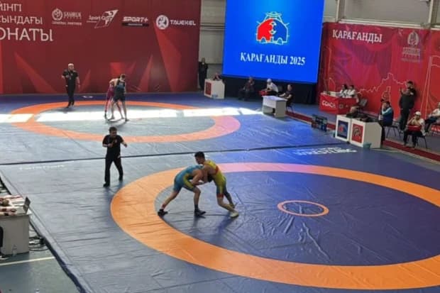 Определились первые победители ЧРК по борьбе U23 (видео)