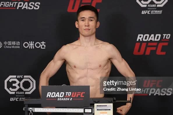 Этнический казах из Китая проведет второй бой в шоу Road To UFC