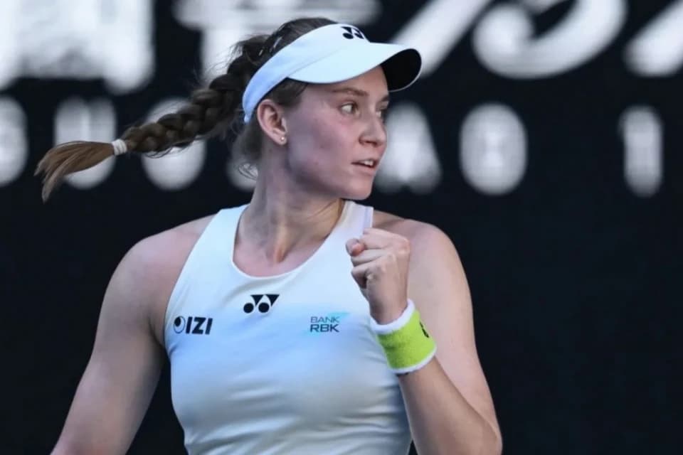 Елена Рыбакина стартовала с победы на турнире WTA 500 в Штутгарте