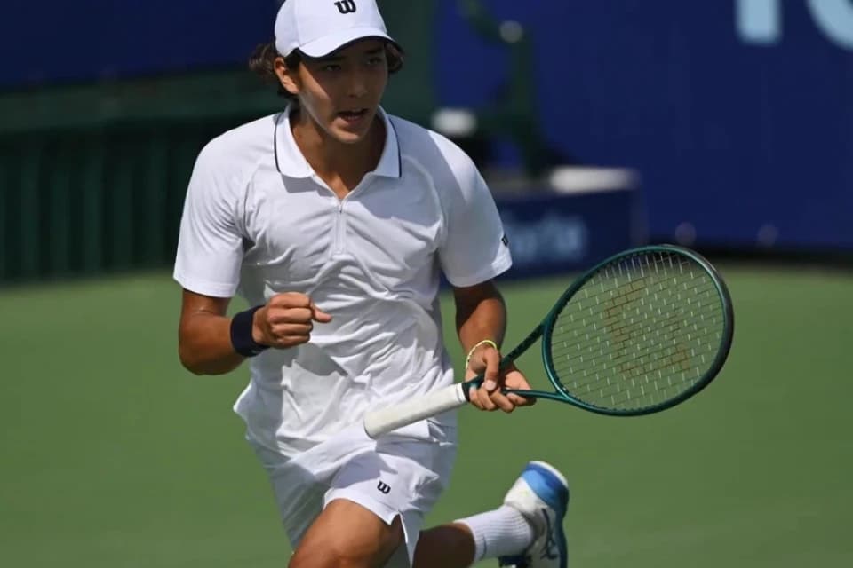 Амир Омарханов вышел в финал турнира ITF в Тунисе