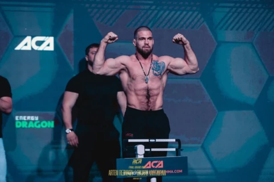 Бақытжанұлы мен Резников салмақ өлшеуден өтті