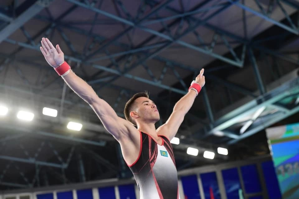 Бас бапкер: Курбанов чемпионға жарты ұпай ғана ұтылды