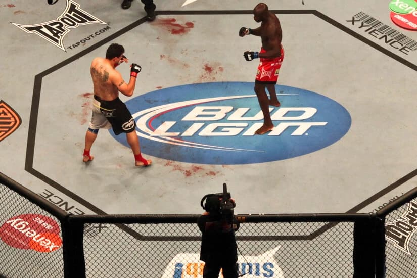 Три файтера из Казахстана могут подписать контракт с UFC