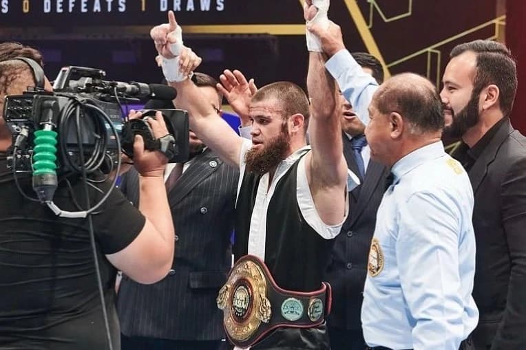 Руслан Мадиев: Ни один чемпион UFC не сможет выиграть у околосреднего боксера