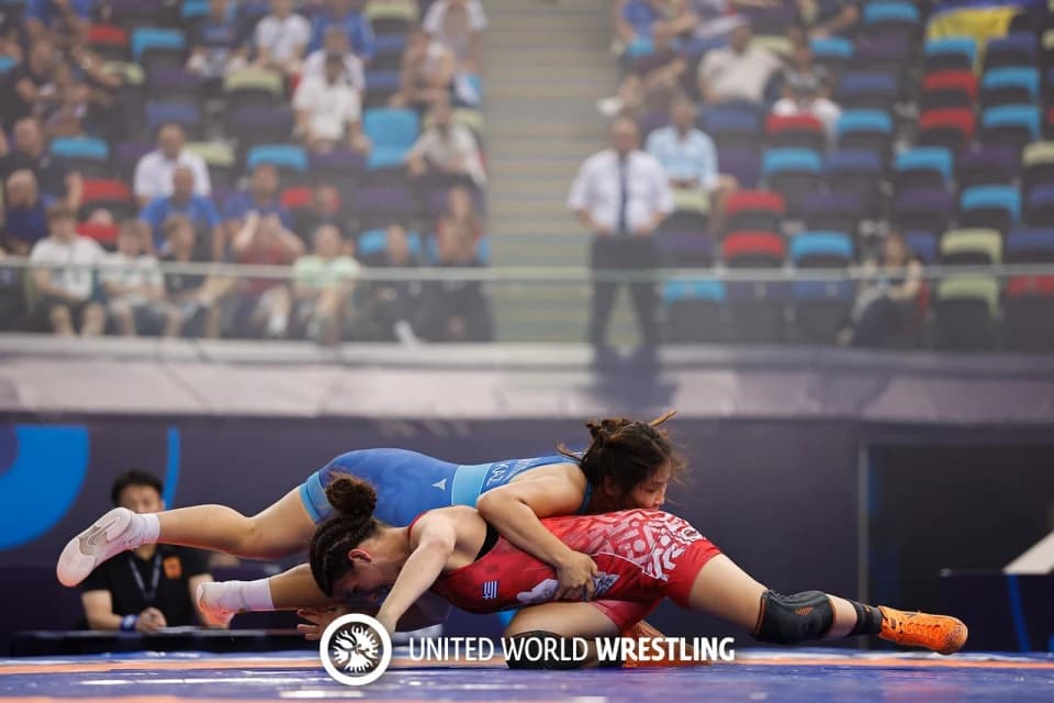 Женская борьба: Айша Абдималик пробилась в финал чемпионата мира U17