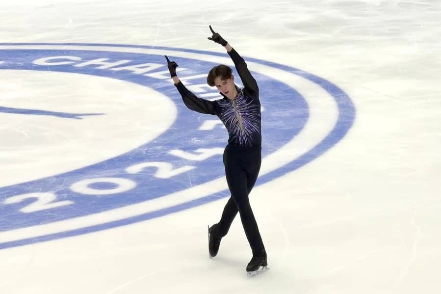 Михаил Шайдоров начал сезон с победы на Denis Ten Memorial Challenge